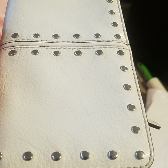 Michael Kors off white studded silver studswallet - Picture 6 of 6